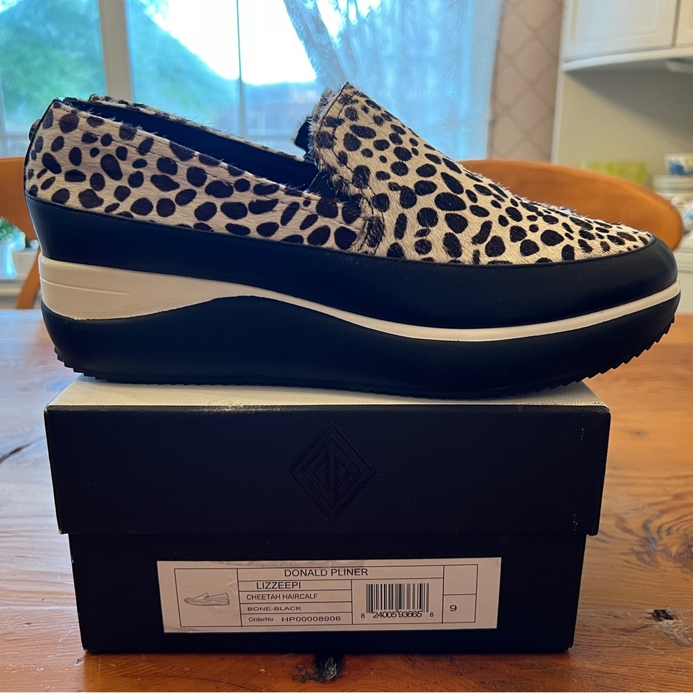 Donald Pliner Size 9 Lizzee Slip-on Cheetah Platforms with Calf Hair